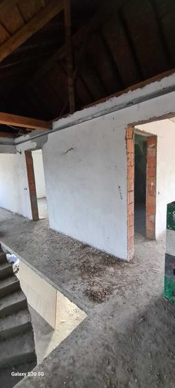 Casă cu 4 camere în Central