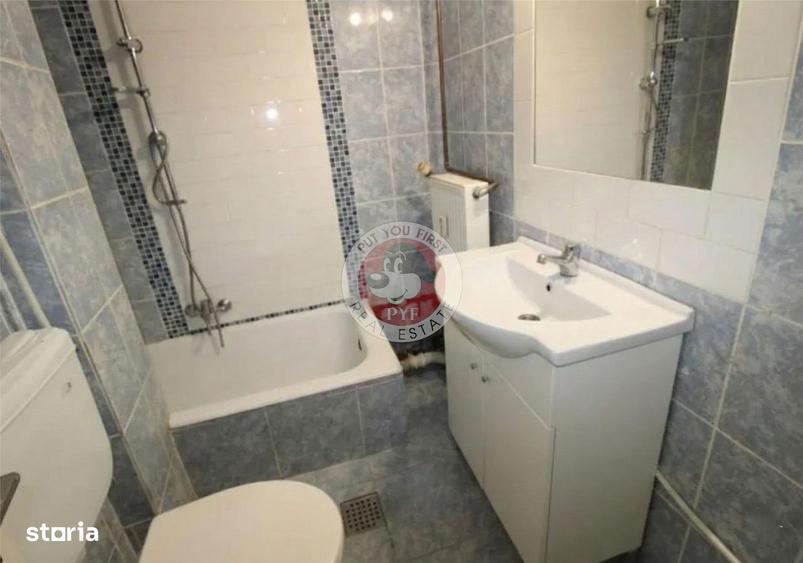 Garsonieră decomandată, mobilată în Romană