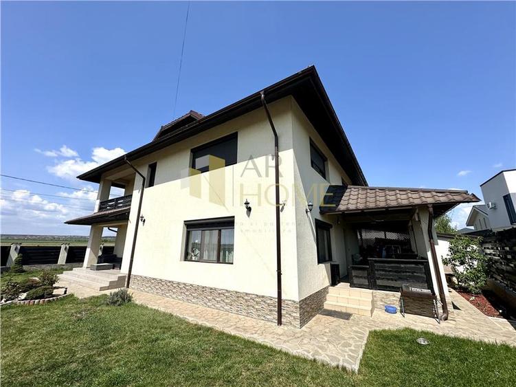 Casă cu 4 camere cu Canalizare în Blejoi