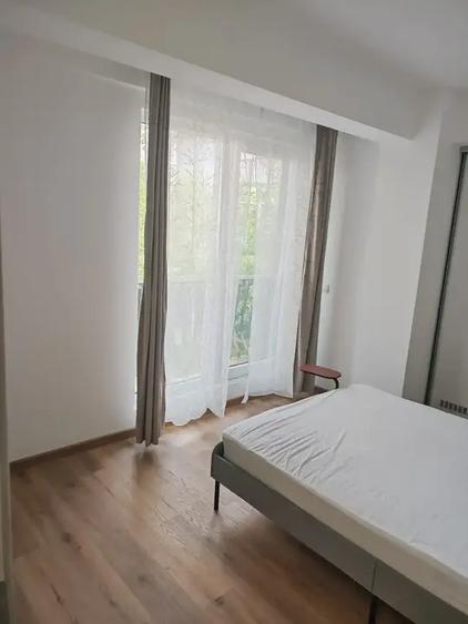 Apartament cu 1 camere decomandat, mobilat în Central