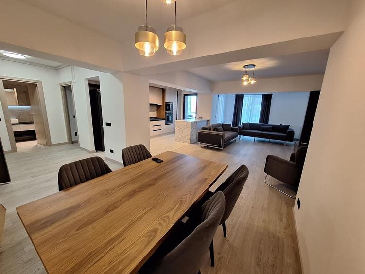 Apartament cu 2 camere decomandat, mobilat în Unirii