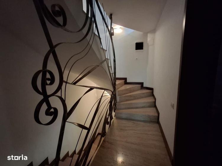 Casă cu 4 camere cu Teren 200 Mp în Calea Poplăcii