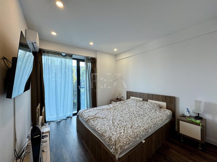 Apartament cu 3 camere decomandat, mobilat în Banu Manta