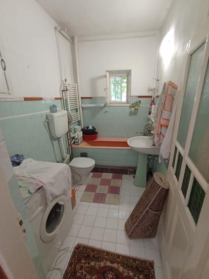 Casă individuală cu 4 camere cu Canalizare în Nicolina