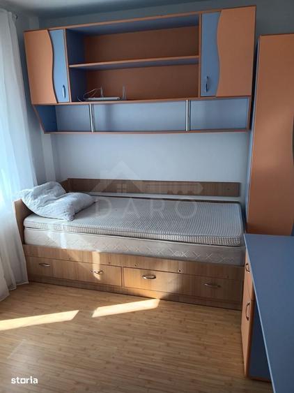 Apartament cu 3 camere în Remetea