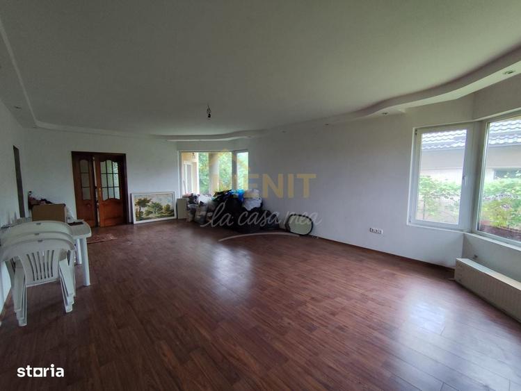 Casă cu 4 camere în Fundeni