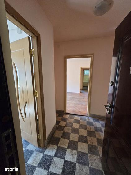 Apartament cu 2 camere semidecomandat în Podgoria