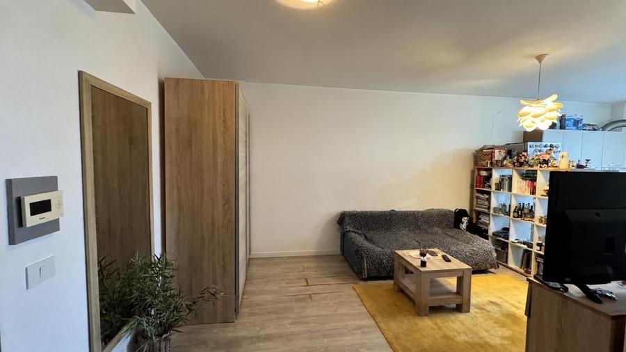 Apartament cu 2 camere nedecomandat în Central