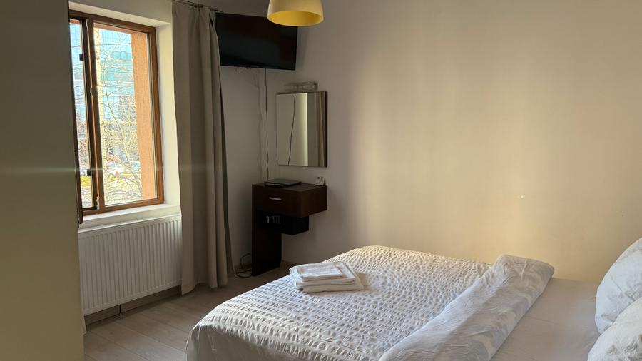 Apartament cu 2 camere decomandat în Ultracentral