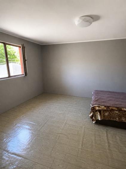 Casă cu 3 camere cu Teren 2.283 Mp în Bahna