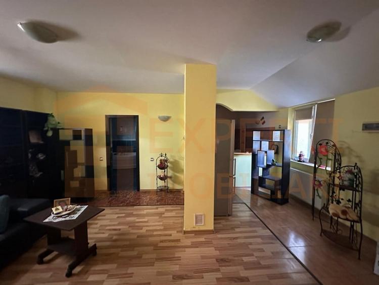 Apartament cu 3 camere decomandat, mobilat în Techirghiol