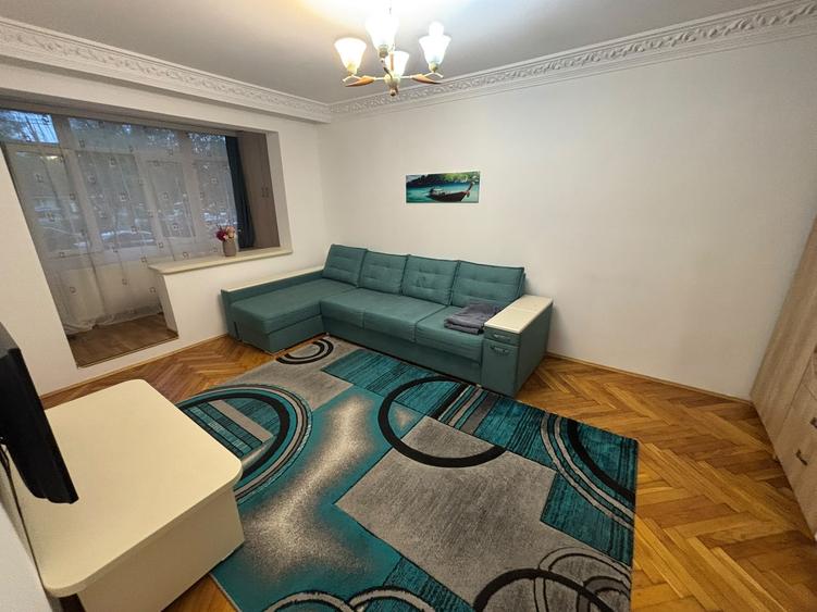 Apartament cu 2 camere decomandat în Alexandru cel Bun