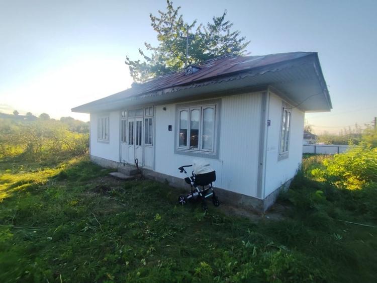 Casă individuală cu 2 camere cu Teren 1000 Mp în Tudora