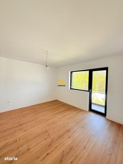 Casă cu 4 camere cu Teren 330 Mp în Clinceni