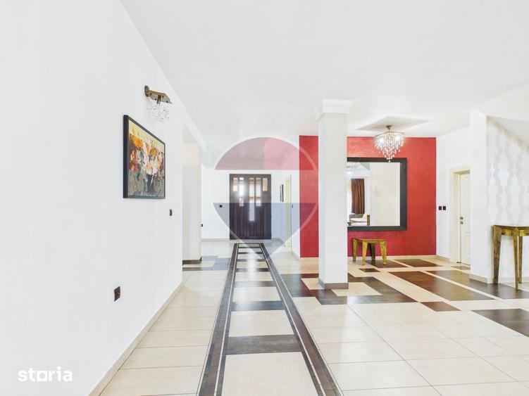 Casă cu 6 camere cu Teren 3900 Mp în Mănești