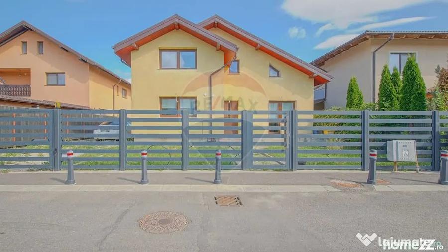 Casă cu 4 camere cu Teren 534 Mp în IAR