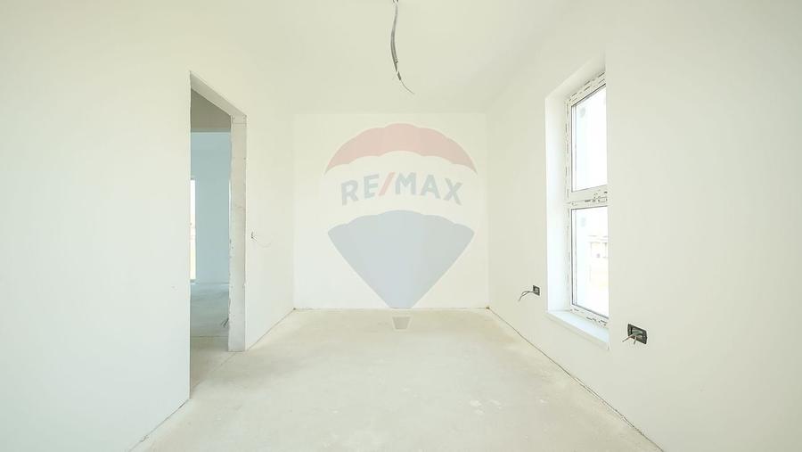 Duplex cu 5 camere cu Teren 178 Mp în Tărlungeni