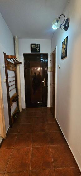 Garsonieră decomandată în Militari
