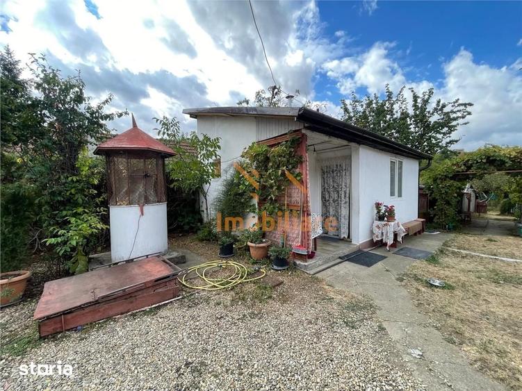 Casă cu 4 camere cu Teren 1439 Mp în Iorga