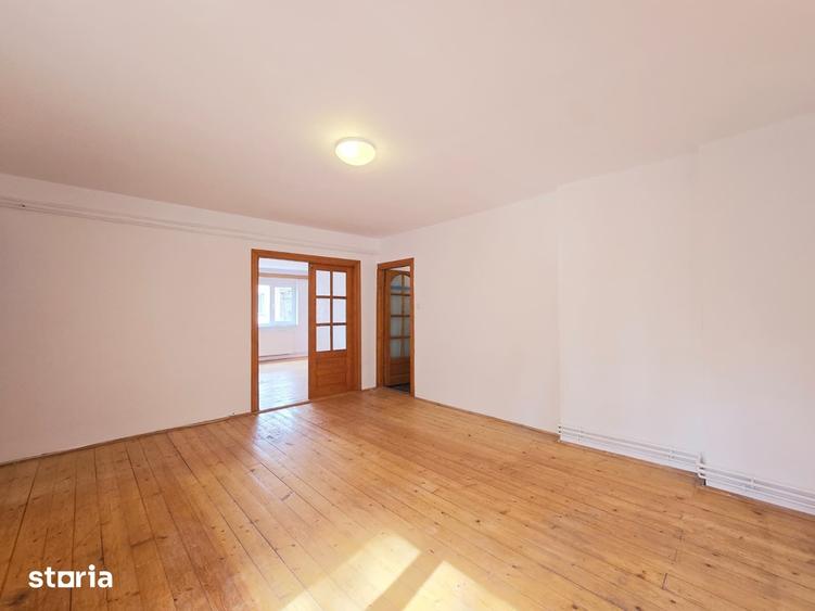Apartament cu 3 camere în Cotroceni