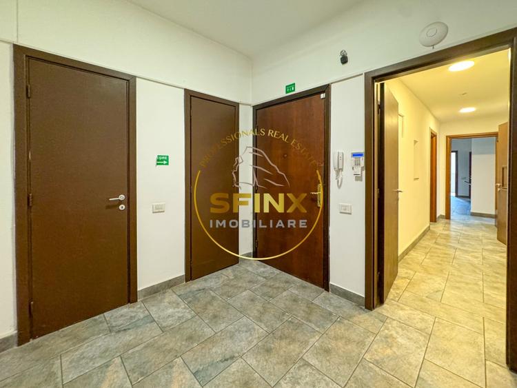 Apartament cu 5 camere decomandat în P-ța Romană