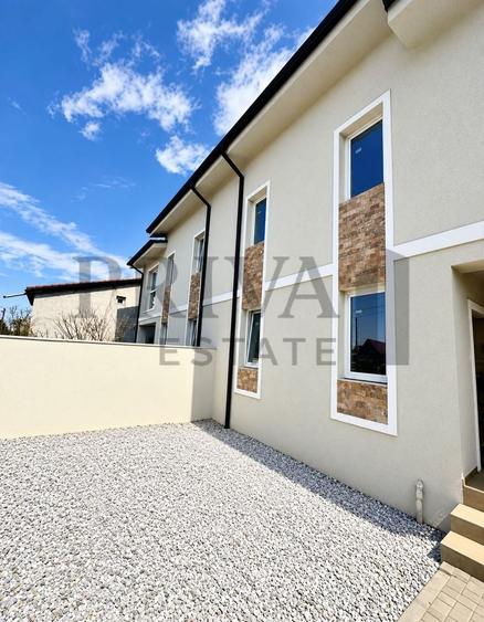 Duplex cu 4 camere cu Canalizare în Chișoda