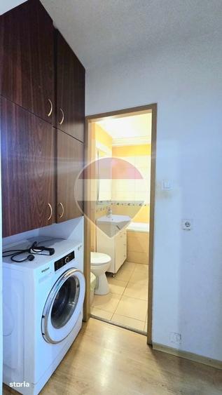 Apartament cu 3 camere decomandat în Vitrometan