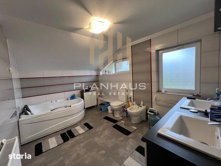 Casă cu 4 camere cu Teren 800 Mp în Tăuții-Măgherăuș