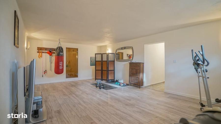 Casă cu 4 camere cu Teren 700 Mp în Codlea