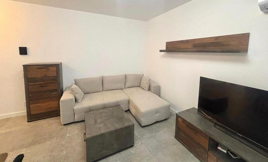 Apartament cu 2 camere decomandat, mobilat în Aviației