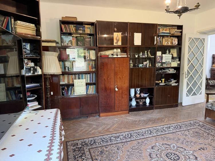 Apartament cu 3 camere decomandat în Cotroceni
