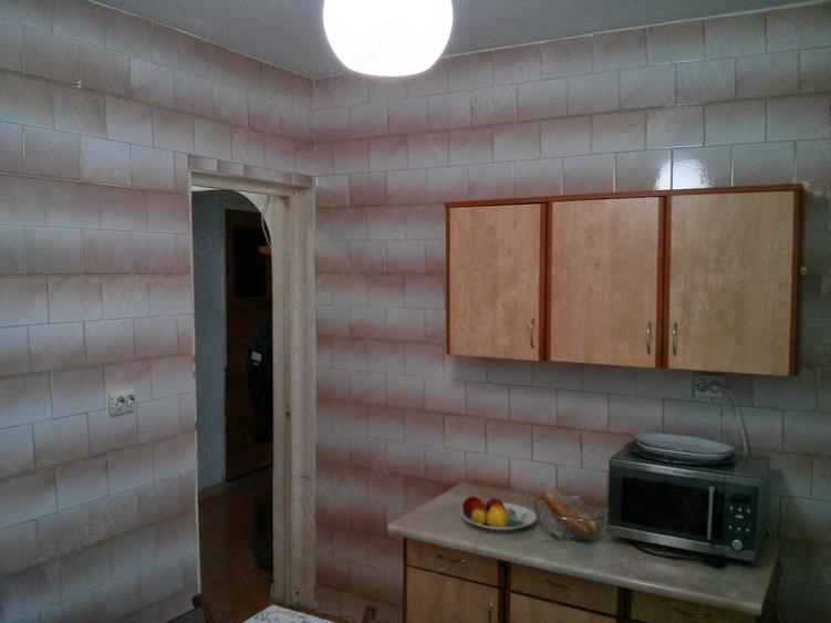 Apartament cu 2 camere decomandat în Berceni