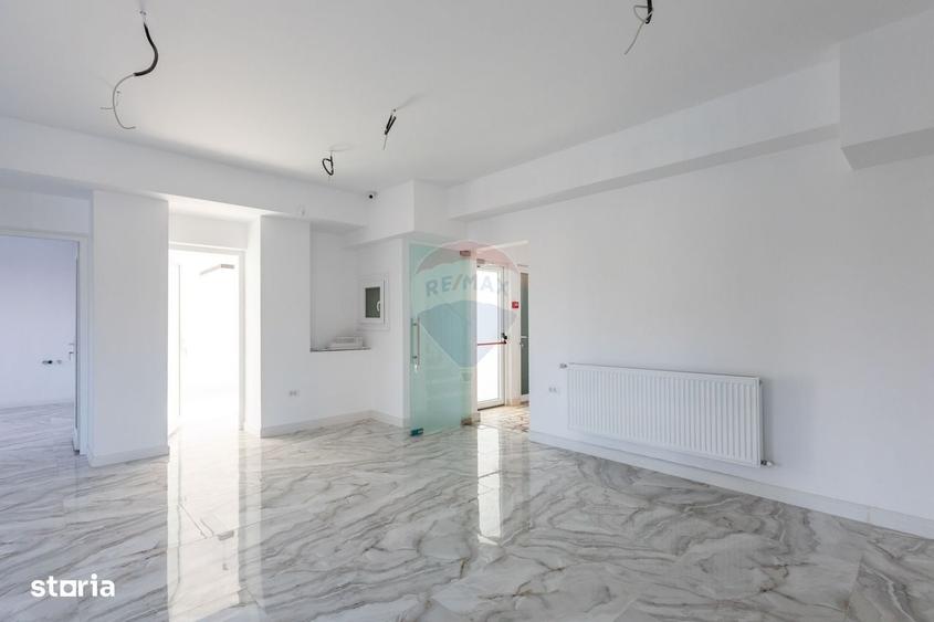 Spațiu comercial, de 1,200 mp, în Central