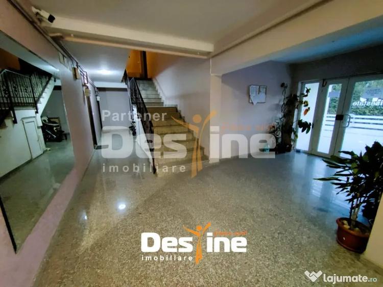 Garsonieră decomandată în Vișani
