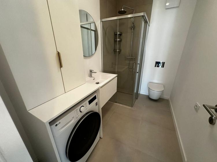Apartament cu 3 camere, mobilat în Grivița