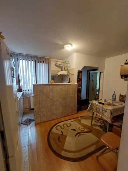 Apartament cu 3 camere decomandat în Ultracentral