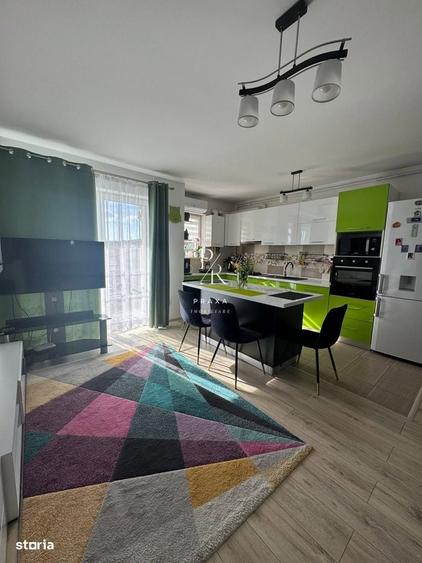 Apartament cu 3 camere semidecomandat în Florești