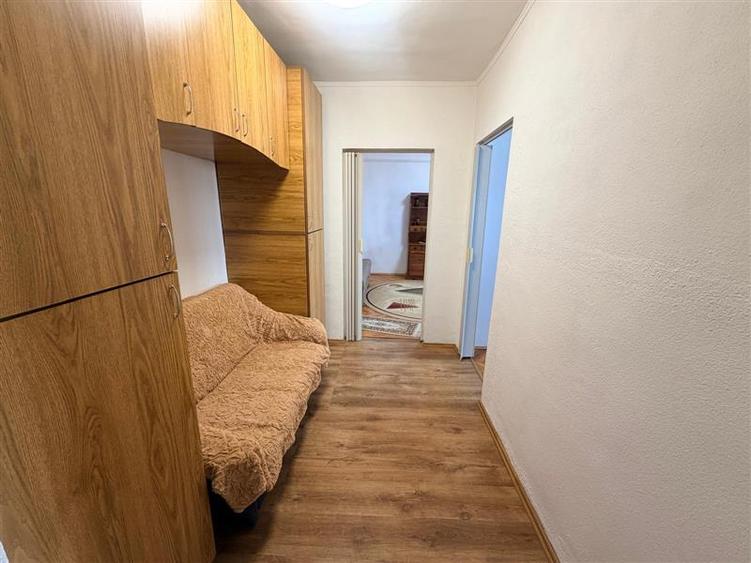 Apartament cu 2 camere decomandat, mobilat în Alexandru cel Bun