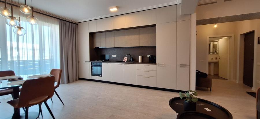 Apartament cu 2 camere semidecomandat, mobilat în Dumbrăvița