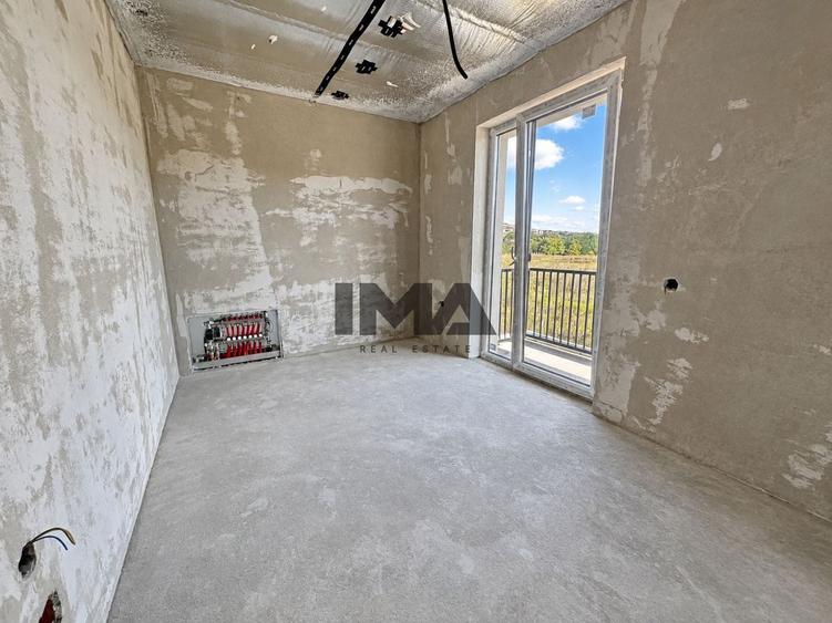 Duplex cu 5 camere cu Canalizare în Chinteni