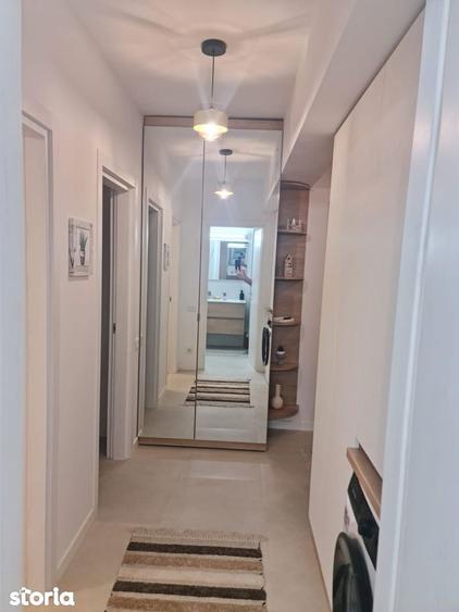 Apartament cu 2 camere decomandat, mobilat în Metalurgiei