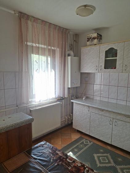 Apartament cu 2 camere semidecomandat în Vernești