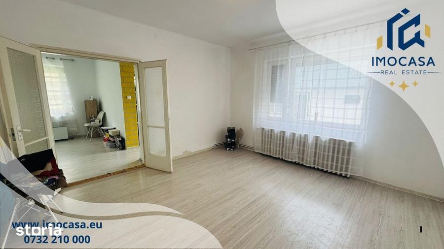 Casă cu 5 camere cu Teren 1490 Mp în Pârneava