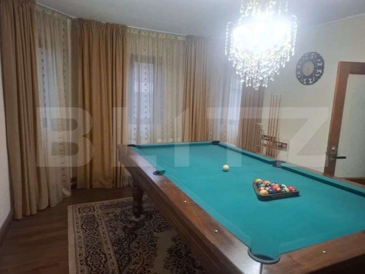 Casă individuală cu 12 camere cu Canalizare în Lungulețu