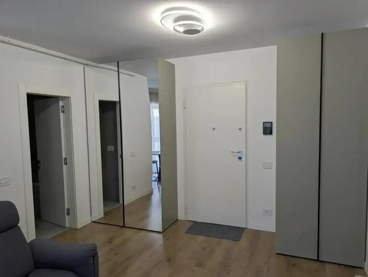 Apartament cu 2 camere decomandat, mobilat în Barbu Văcărescu