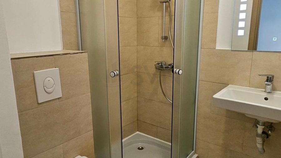 Apartament cu 3 camere decomandat, mobilat în Nord