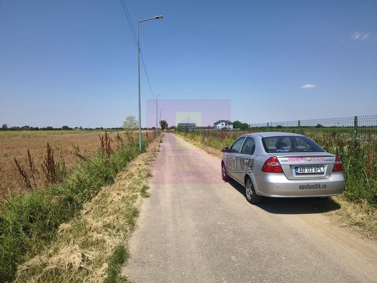 Teren de 582 mp, în Copăceni