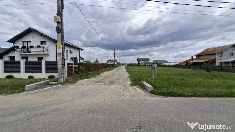 Teren 500 mp intravilan Smeura Stoenari - 4 loturi - 8