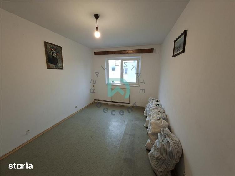 Apartament cu 4 camere în Centrul Civic