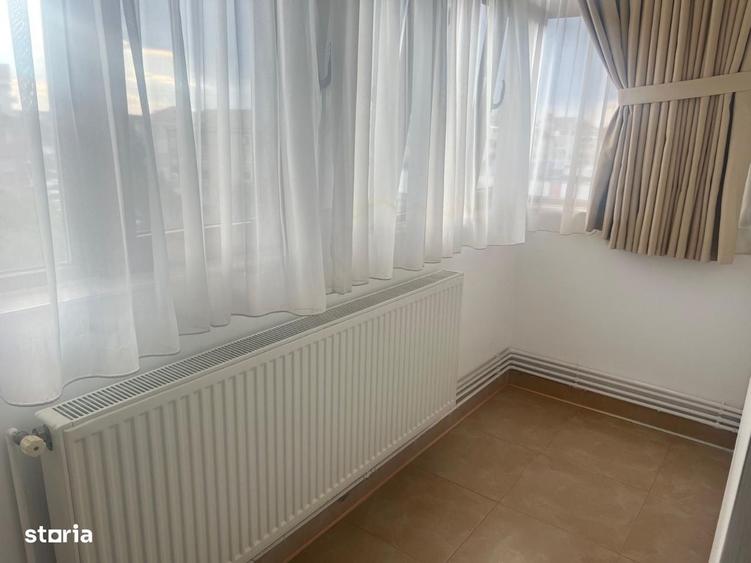 Apartament cu 3 camere decomandat în Micro 3